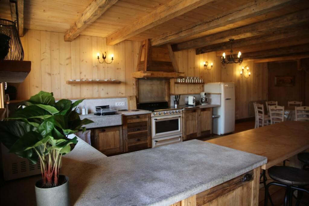 La Grande Marguerite Apartment *