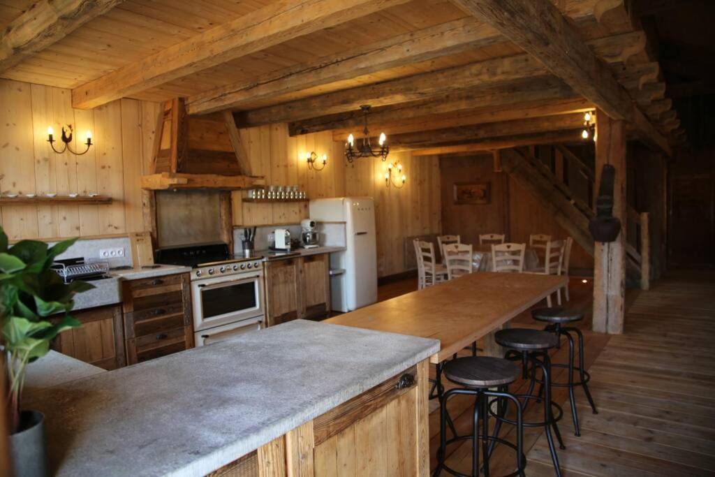 La Grande Marguerite Apartment *